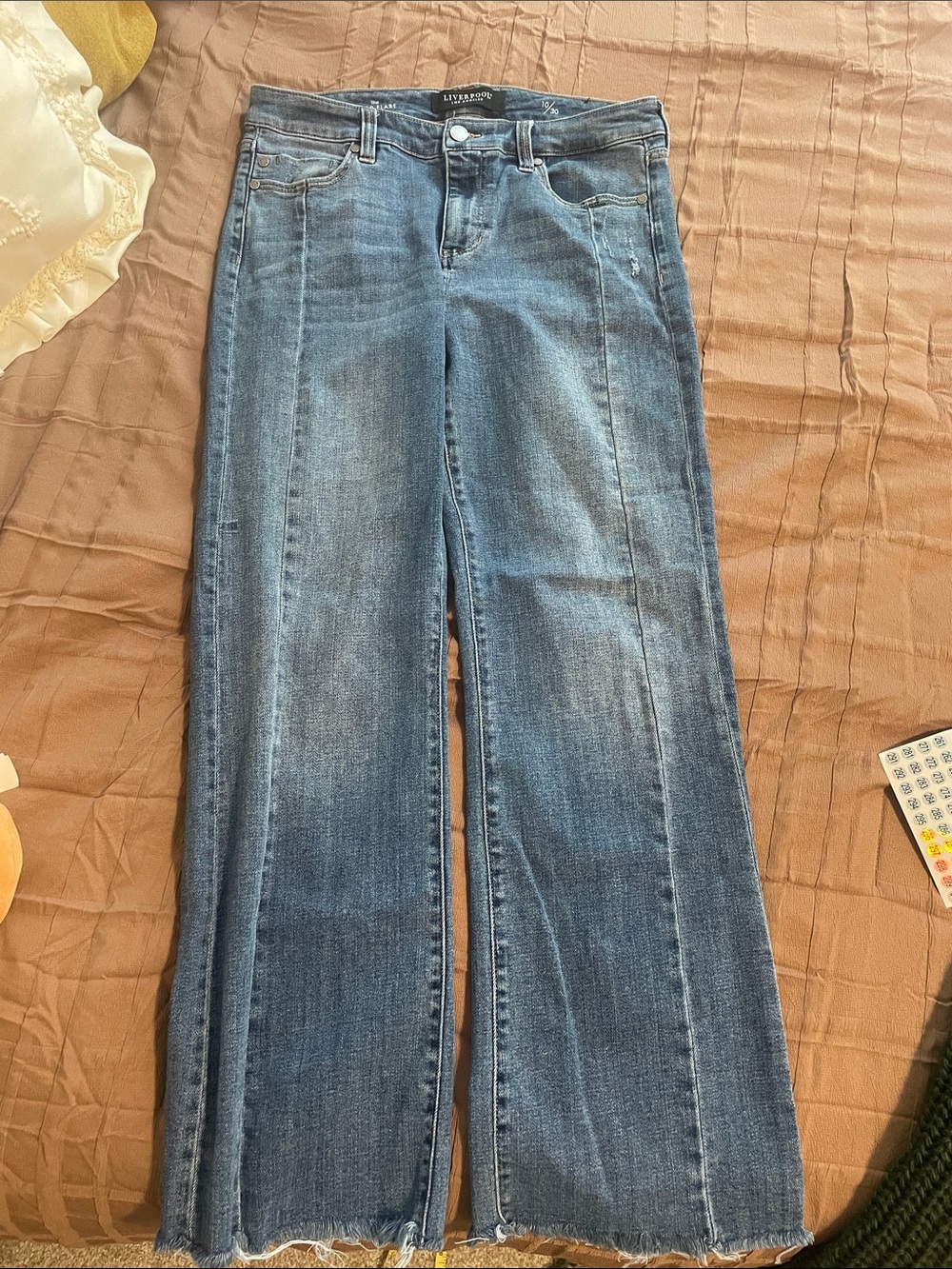 Liverpool Wide-Leg Flare Jeans in Medium Blue Wash